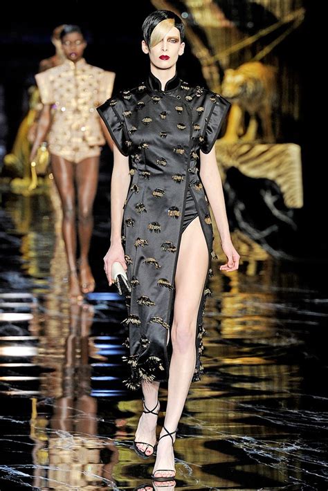 louis vuitton dresses fall 2011.